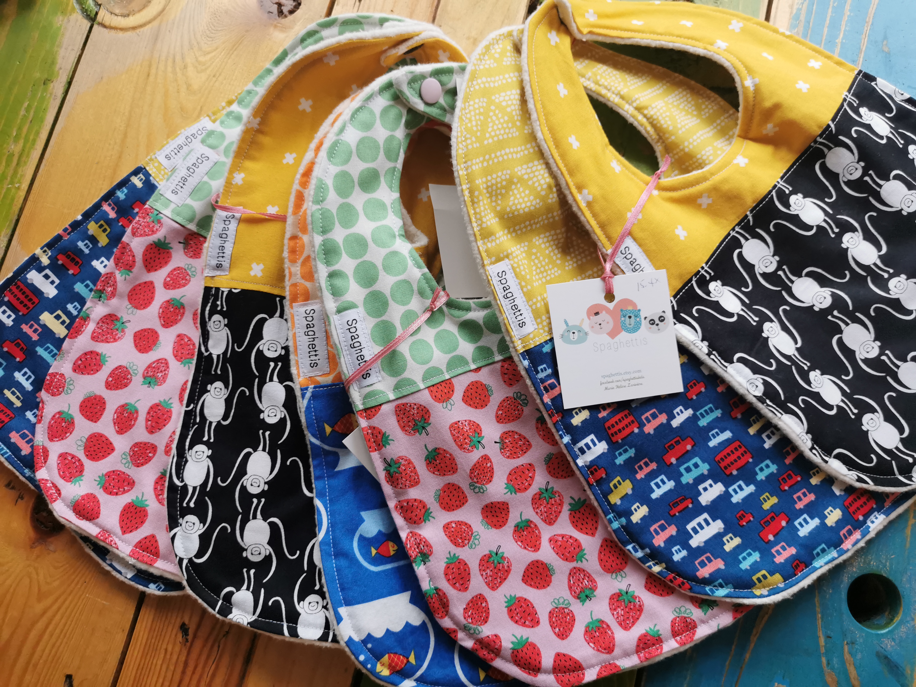 Bavette en tissus pour bébé