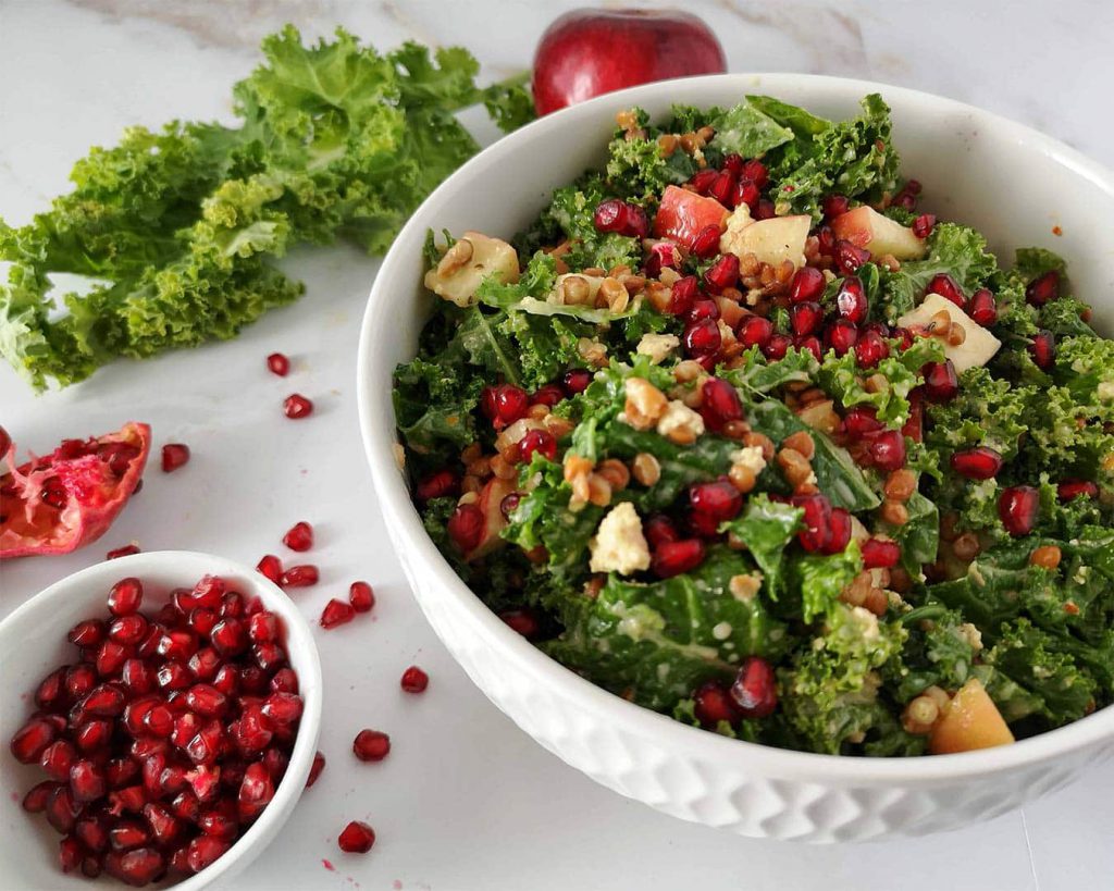 Salade kale et pomme grenade (4 à 6 portions)