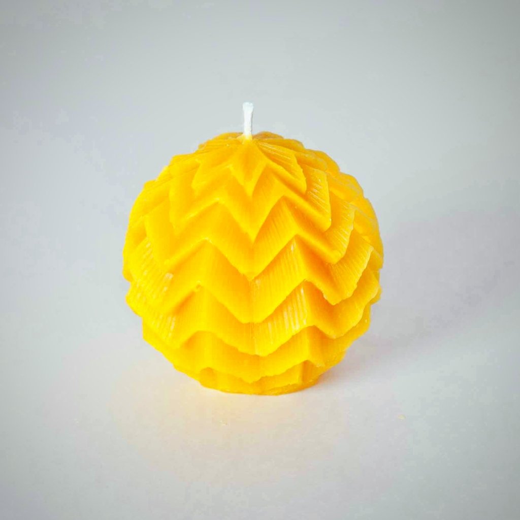 Chandelle à la cire d'abeille boule texturée chevrons (20hrs)