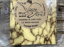Cheddar à l'ail noire (200gr)