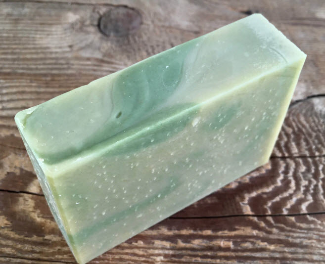 Savon au lait de chevre menthe et eucalyptus (120 gr)